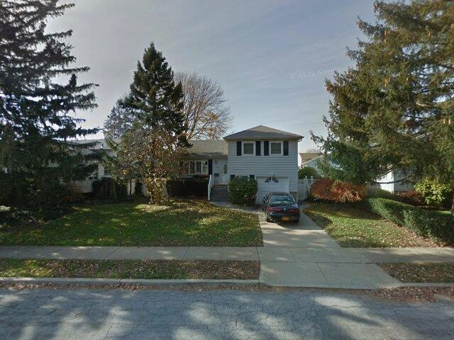 House image located at Massapequa, NY 11758