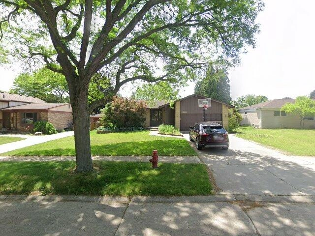 House image located at Livonia, MI 48150