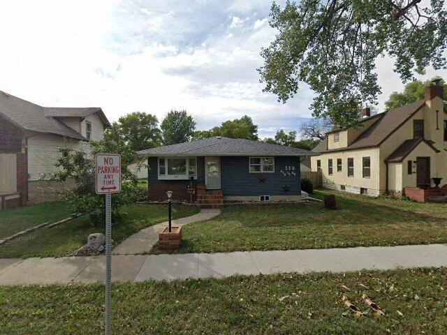 House image located at Mason City, IA 50401