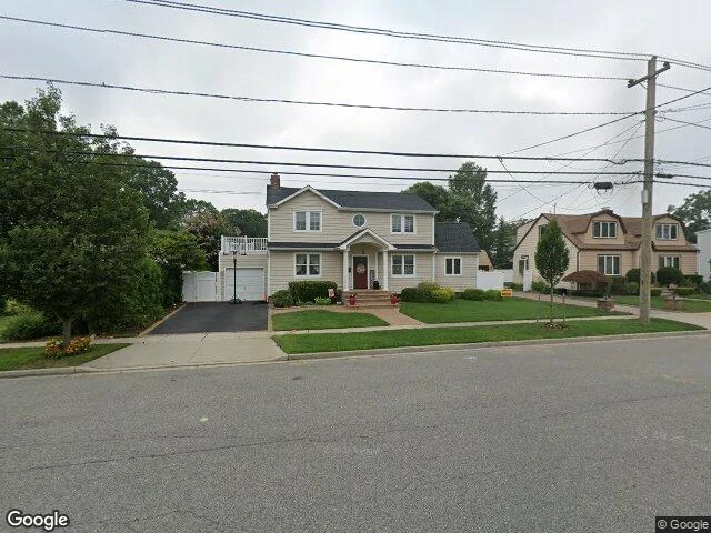 House image located at Massapequa Park, NY 11762