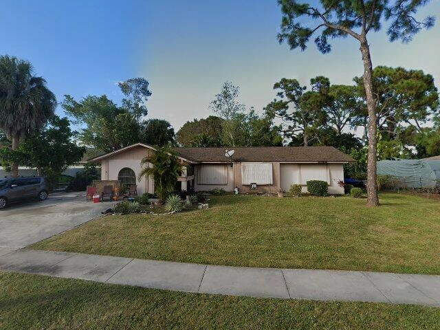 House image located at North Fort Myers, FL 33903