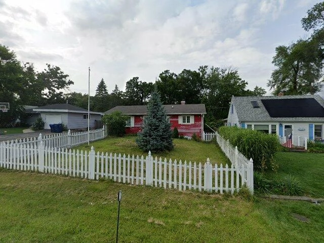 House image located at Grayslake, IL 60030