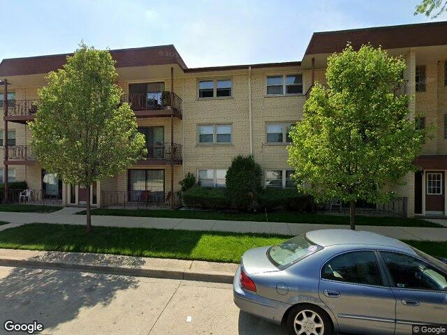 House image located at Chicago, IL 60630