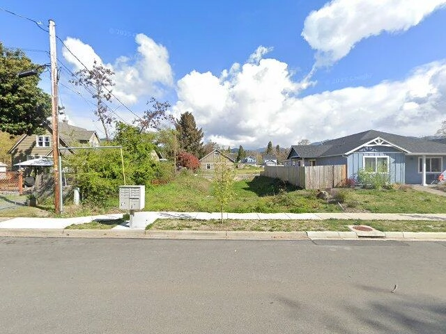 House image located at Grants Pass, OR 97526