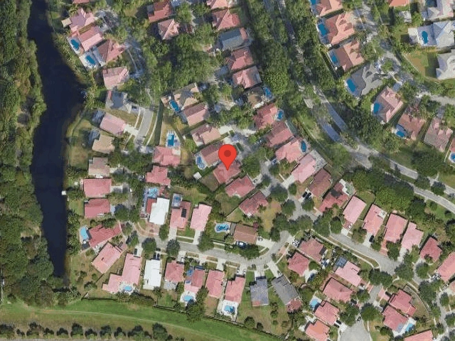 House image located at Hollywood, FL 33027