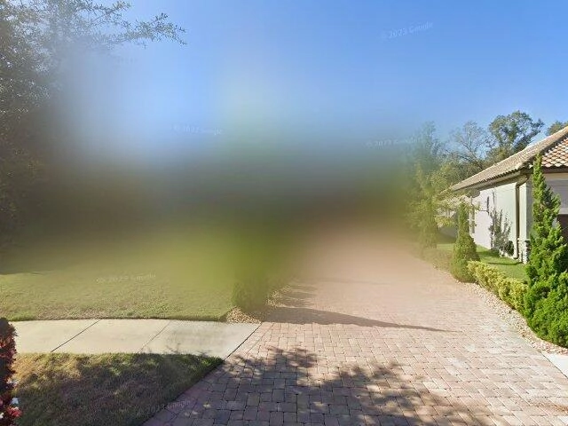 House image located at Tampa, FL 33613