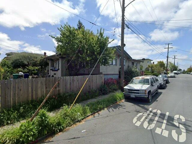 House image located at Oakland, CA 94602