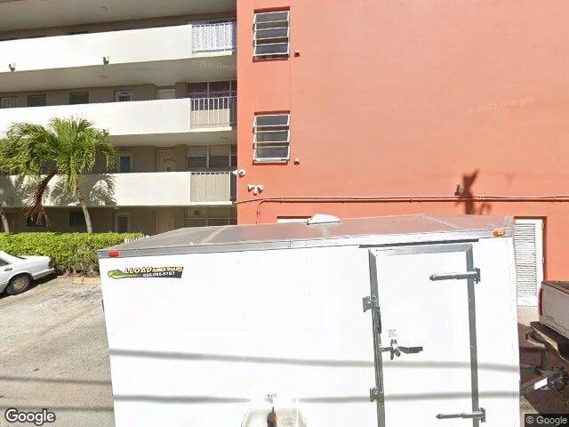 House image located at Miami, FL 33162