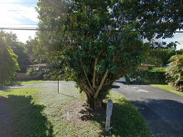 House image located at Miami, FL 33162