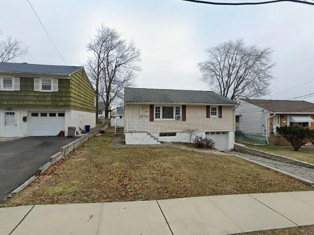 House image located at Paterson, NJ 07502