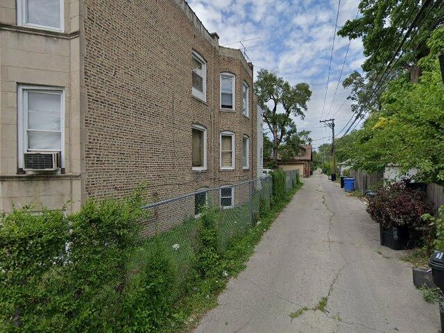 House image located at Chicago, IL 60628