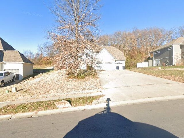 House image located at Kansas City, MO 64119