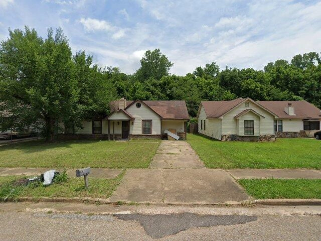 House image located at Memphis, TN 38127