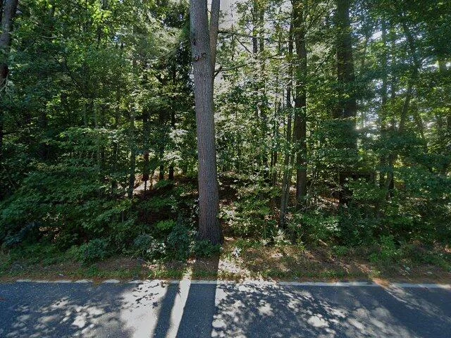 House image located at Nashua, NH 03062