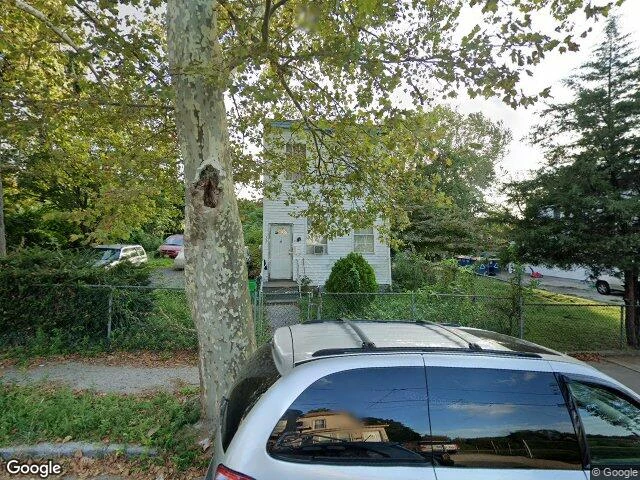 House image located at Camden, NJ 08105