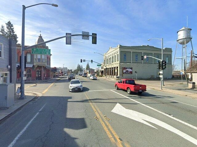 House image located at Irvine, CA 92602