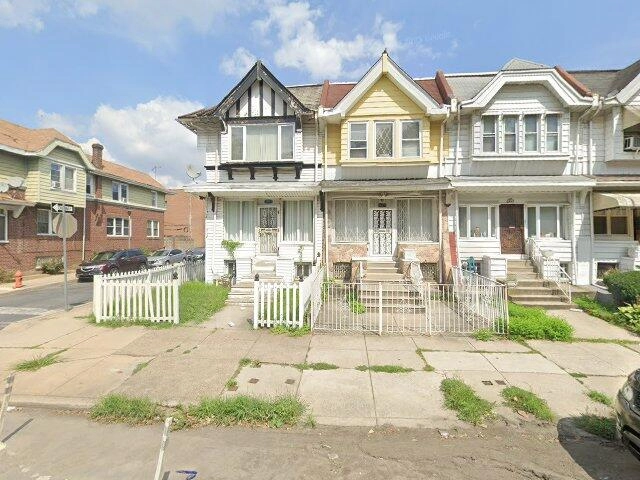 House image located at Philadelphia, PA 19143