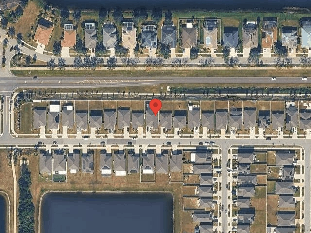 House image located at Ruskin, FL 33570
