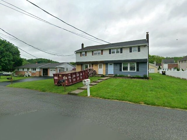 House image located at Bechtelsville, PA 19505