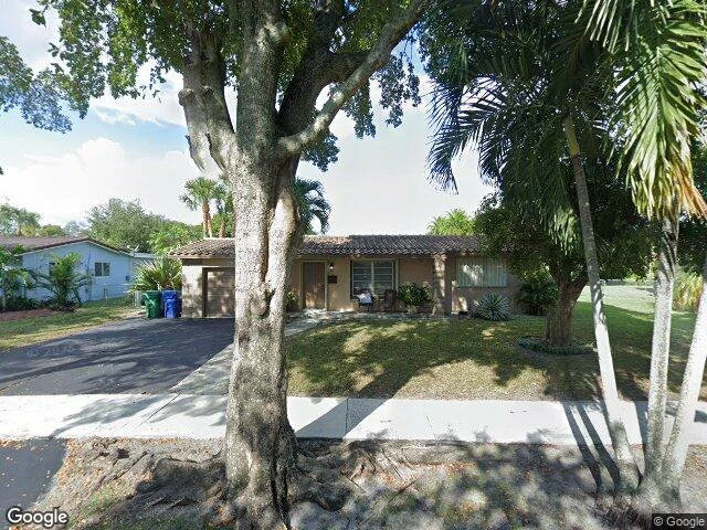 House image located at Hialeah, FL 33014