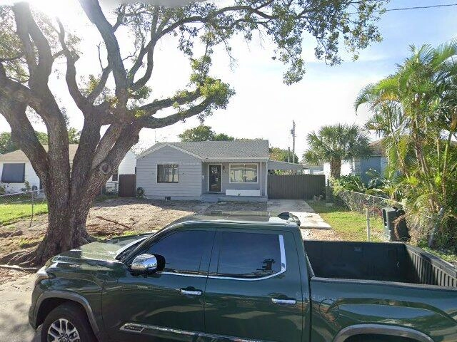 House image located at West Palm Beach, FL 33407