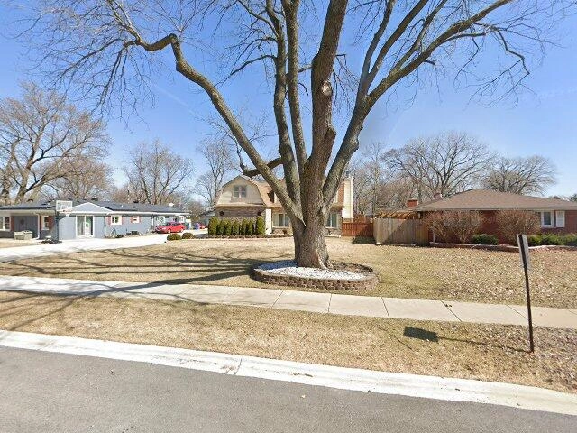 House image located at Burbank, IL 60459