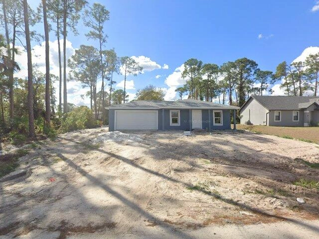 House image located at Labelle, FL 33935