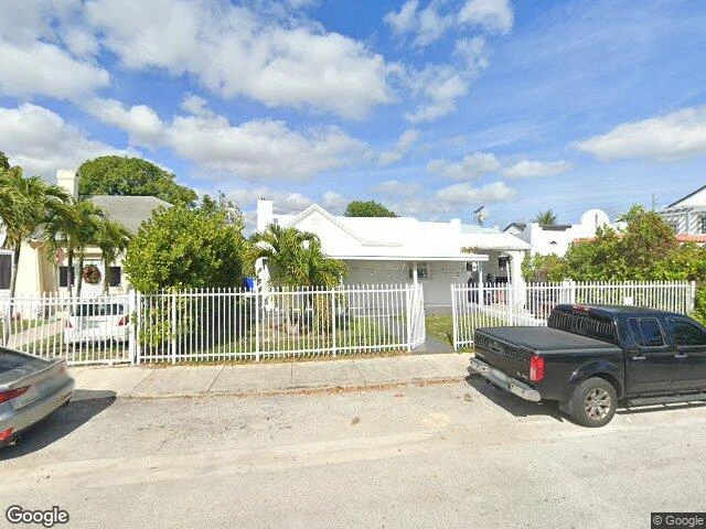 House image located at Miami, FL 33127