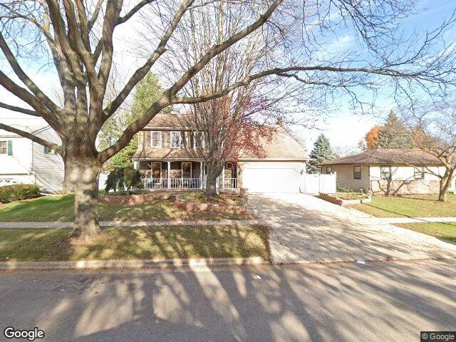 House image located at Elgin, IL 60123