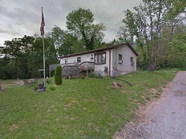 House image located at Alton, IL 62002