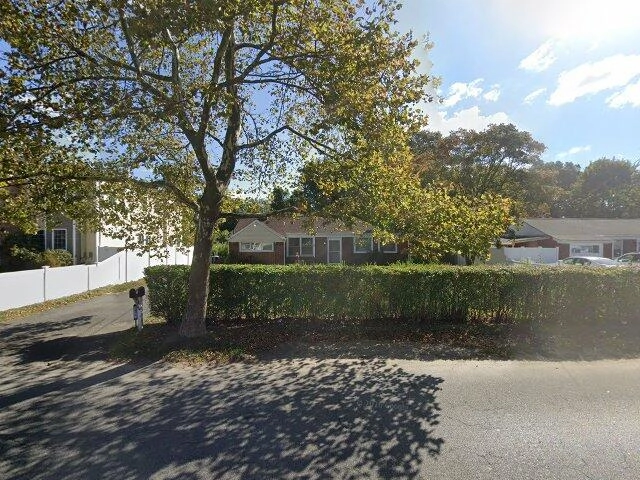 House image located at Bay Shore, NY 11706