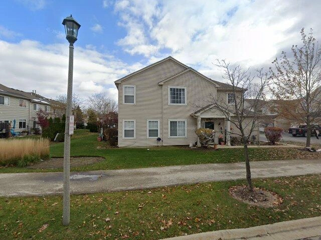 House image located at Grayslake, IL 60030