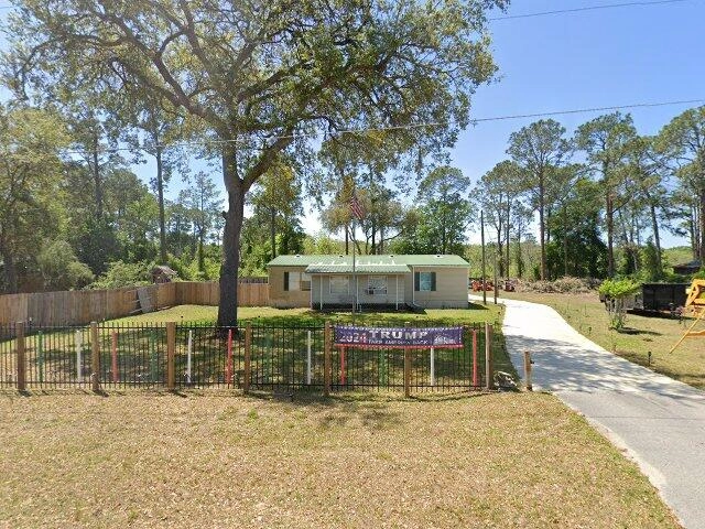 House image located at Ocklawaha, FL 32179