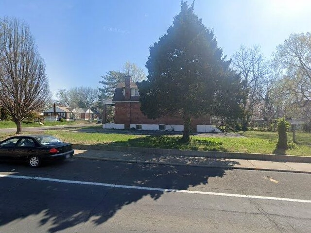 House image located at Saint Louis, MO 63130