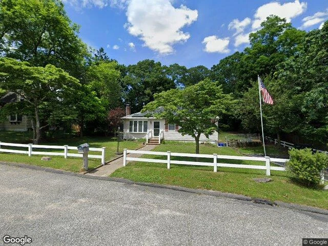 House image located at Ridge, NY 11961