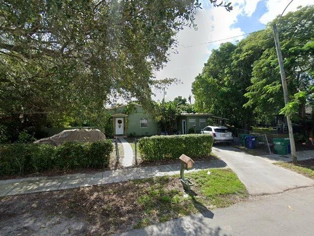House image located at Miami, FL 33169