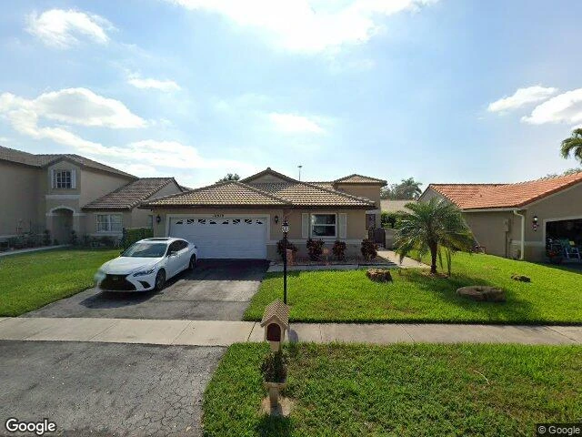 House image located at Hollywood, FL 33029