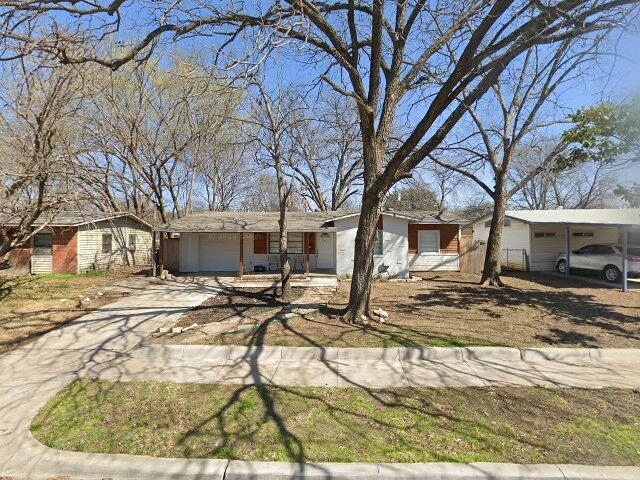 House image located at Arlington, TX 76010