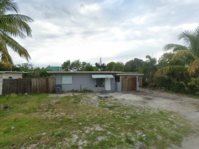 House image located at Lake Worth, FL 33462