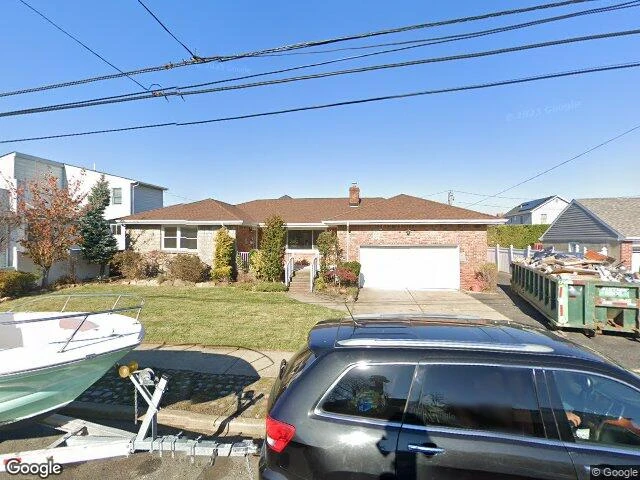 House image located at Island Park, NY 11558