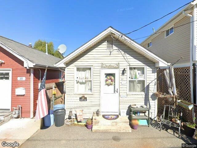 House image located at Staten Island, NY 10306