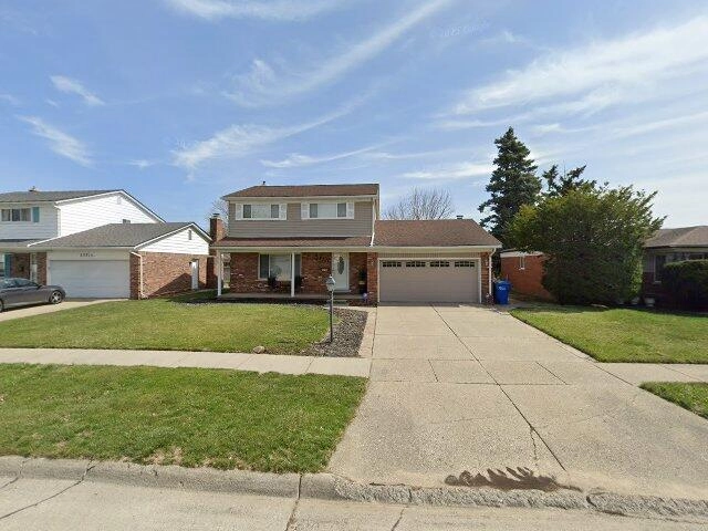 House image located at Warren, MI 48092