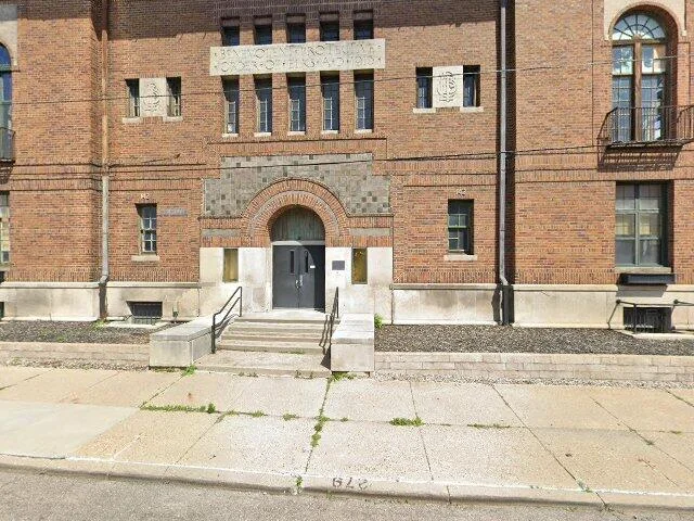 House image located at Flint, MI 48502