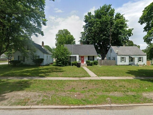 House image located at South Bend, IN 46613