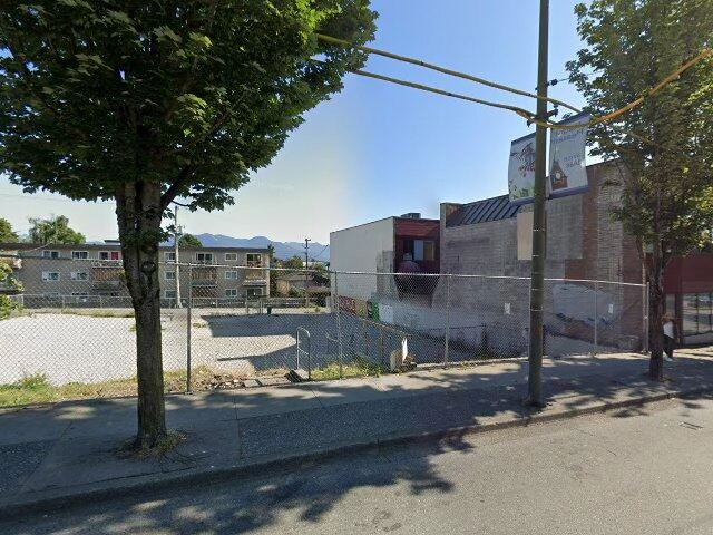 House image located at Long Beach, CA 90802