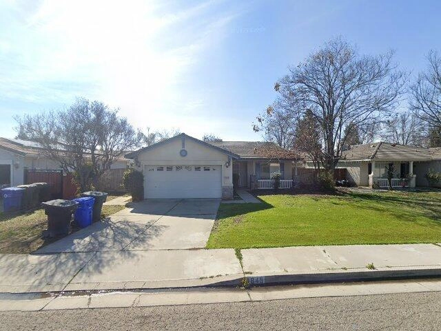 House image located at Porterville, CA 93257