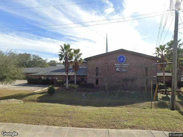 House image located at Tarpon Springs, FL 34688