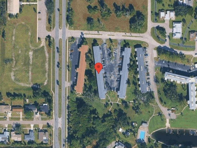 House image located at North Fort Myers, FL 33903