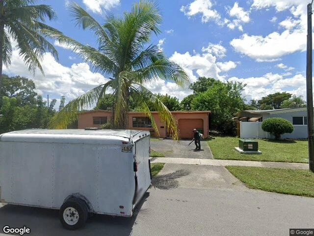 House image located at Hollywood, FL 33023