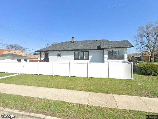 House image located at Maywood, IL 60153